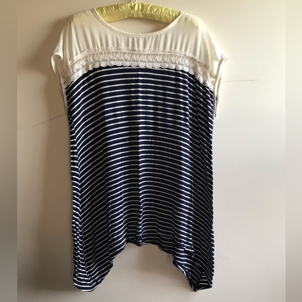 Navy striped top asymmetrical bottom and sheer collar 1X